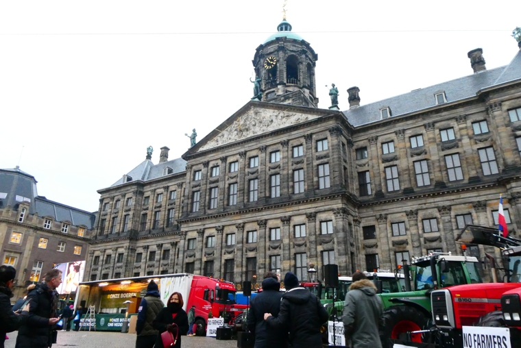 Königspalast